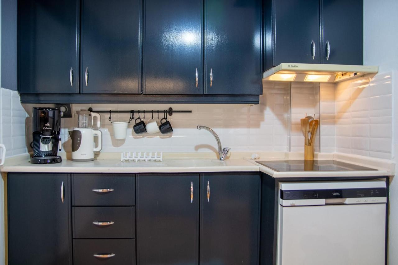 איזמיר Amazing Flat Near The Coast With A Delightful Shared Terrace Close To Public Transportation In Karsiyaka מראה חיצוני תמונה