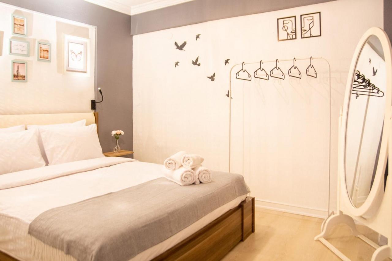 איזמיר Amazing Flat Near The Coast With A Delightful Shared Terrace Close To Public Transportation In Karsiyaka מראה חיצוני תמונה